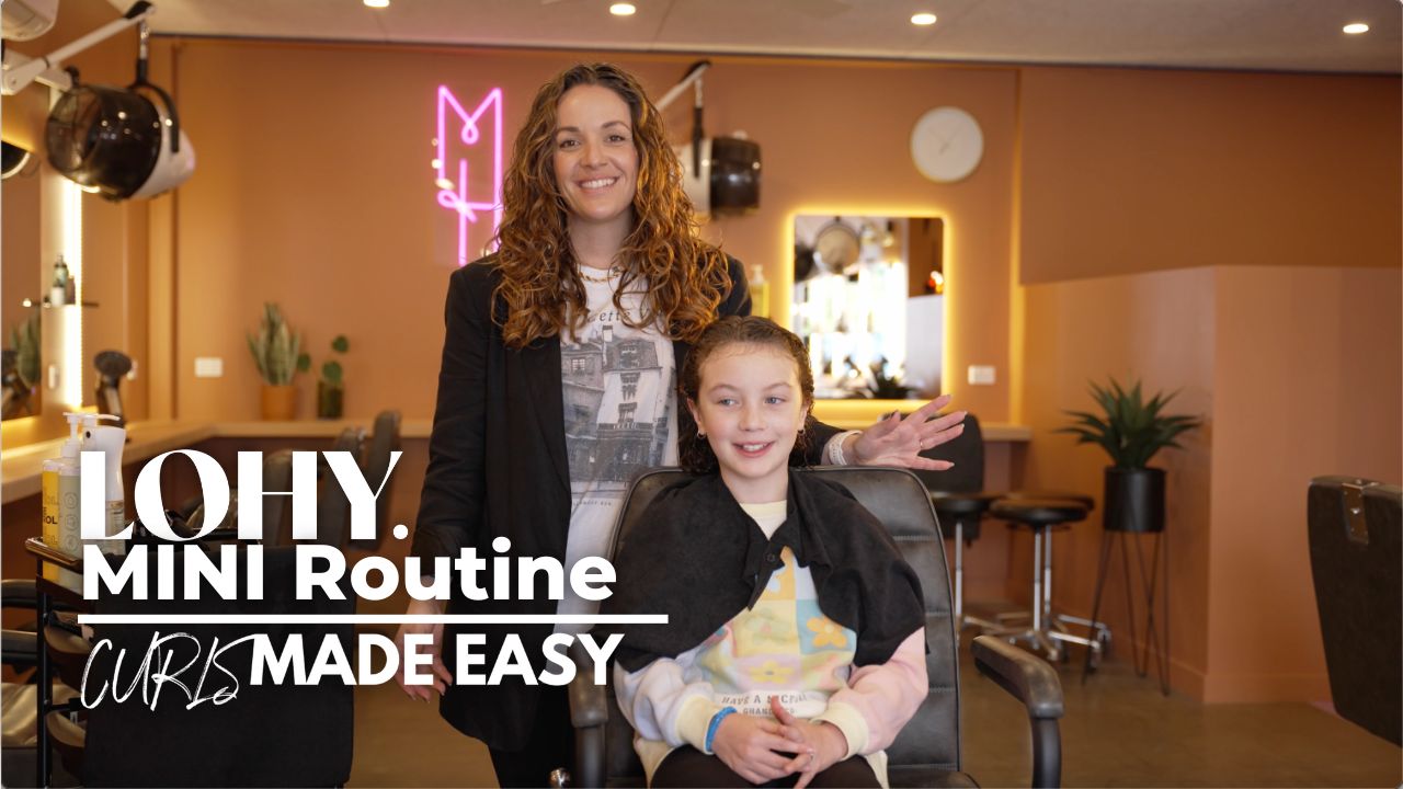 Load video: Hair-stylist-full-hairstyl-and-care-guide